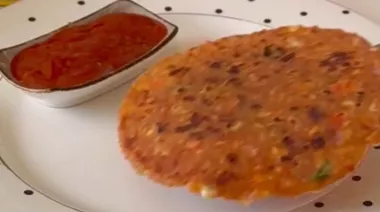 Crispy Manchurian paratha filled with chopped winter vegetables 5